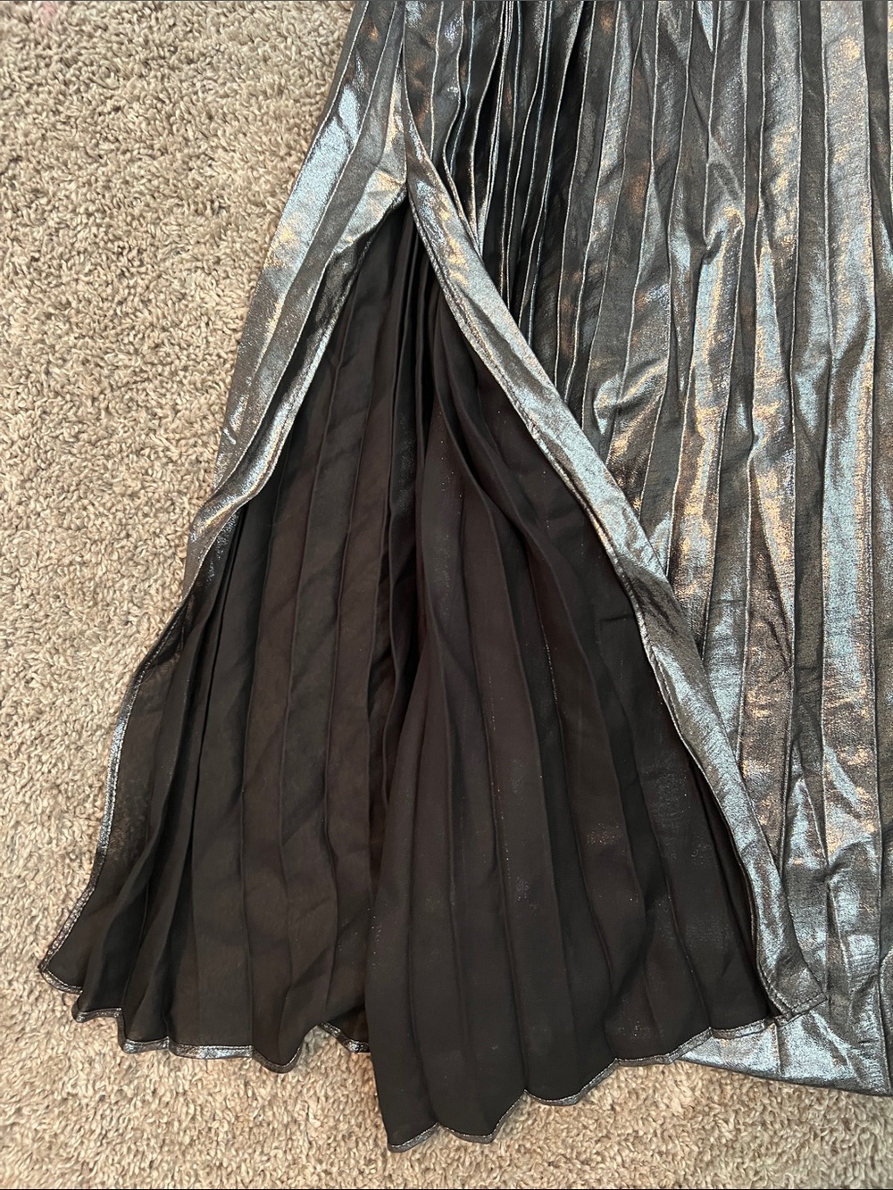 Banana Republic Silver Metallic Pleated Maxi Dress - Picture 4 of 9